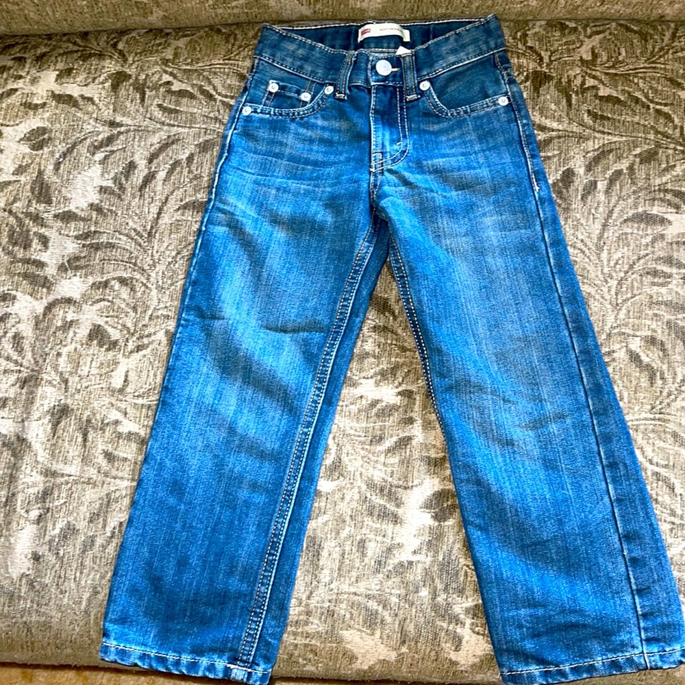 Boys Levi’s 505 jeans. Size 5 slim. Like brand new.